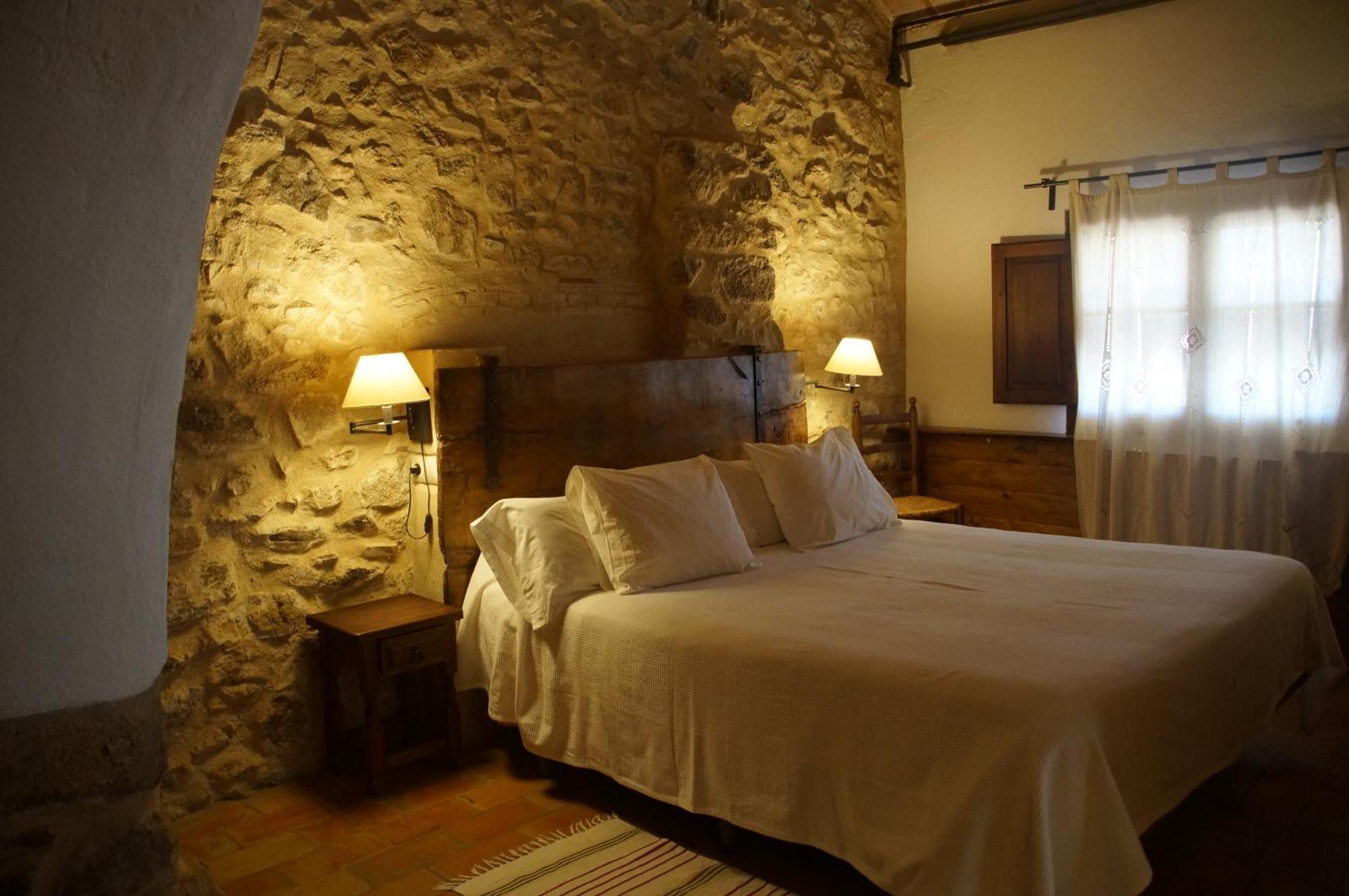 Hostal Mas Roquet Maçanet de Cabrenys Exterior foto