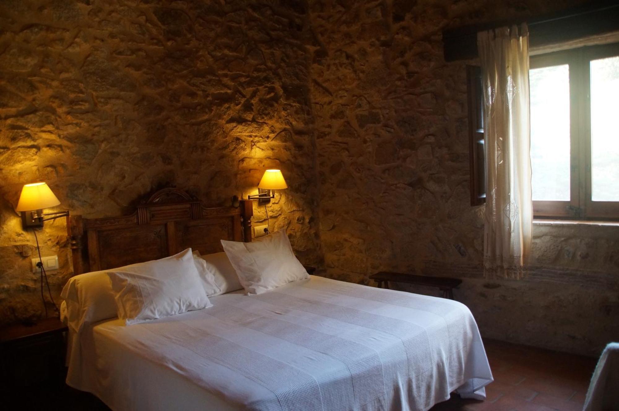 Hostal Mas Roquet Maçanet de Cabrenys Exterior foto